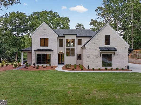 2271 Mitchell Rd, Lawrenceville, GA 30043