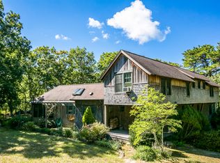 20 Old Barnes Rd, Oak Bluffs, MA 02557