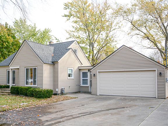 4th image of 51 N 160th Ave