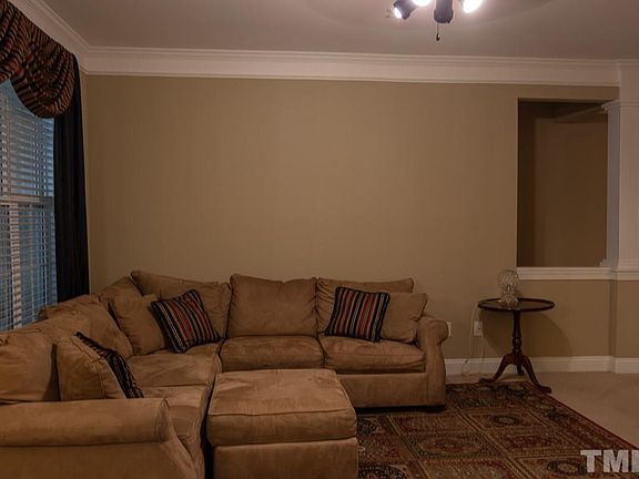 4th image of 713 Providence Glen Dr