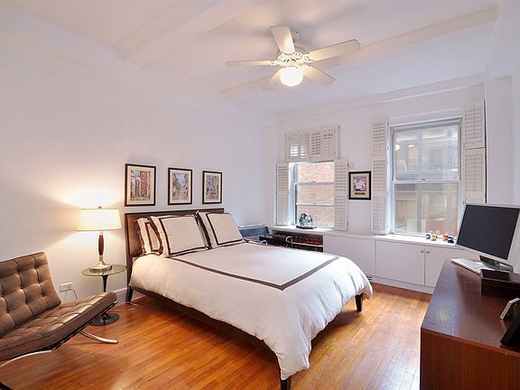 3rd image of 150 E 49th St APT 6C