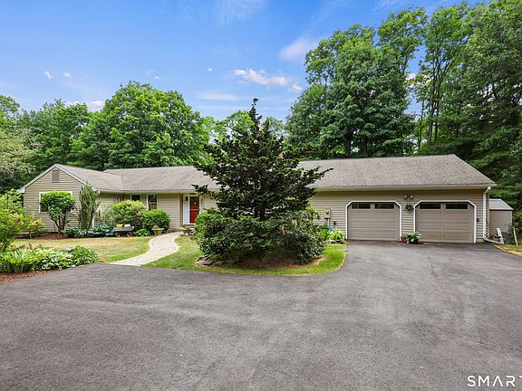2nd image of 161 Great Pond Road