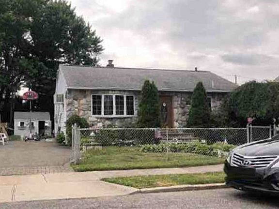 3rd image of 25 Michigan Dr
