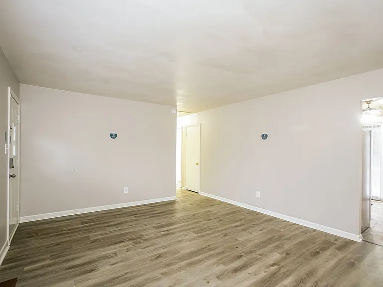 51 N Galeston Ave — Photo 3