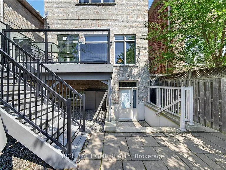 91B Evans Ave — Photo 33