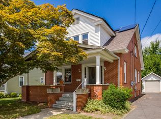 17 College Ave, Glassboro, NJ 08028