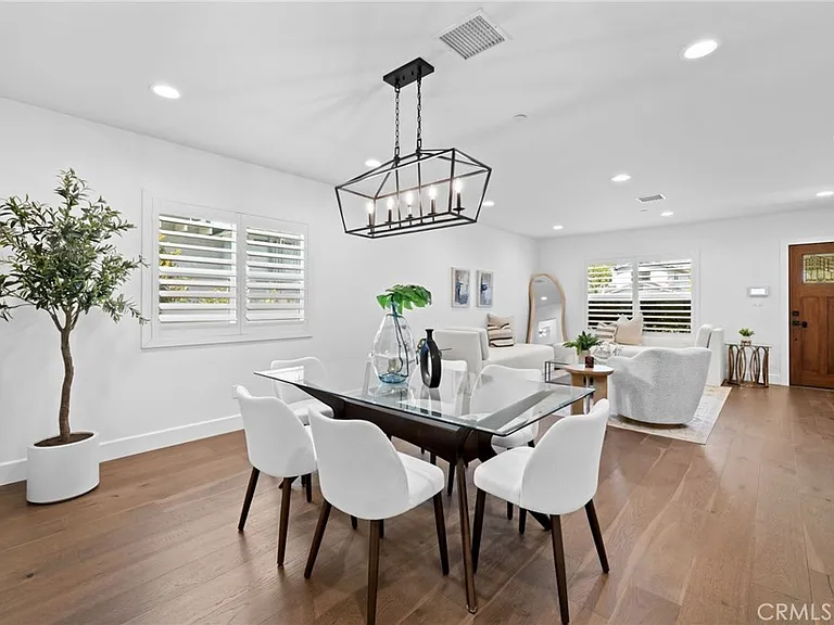 827 N Lamer St — Photo 10