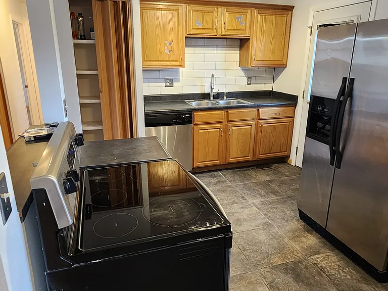 2228 Fernwood Dr — Photo 9