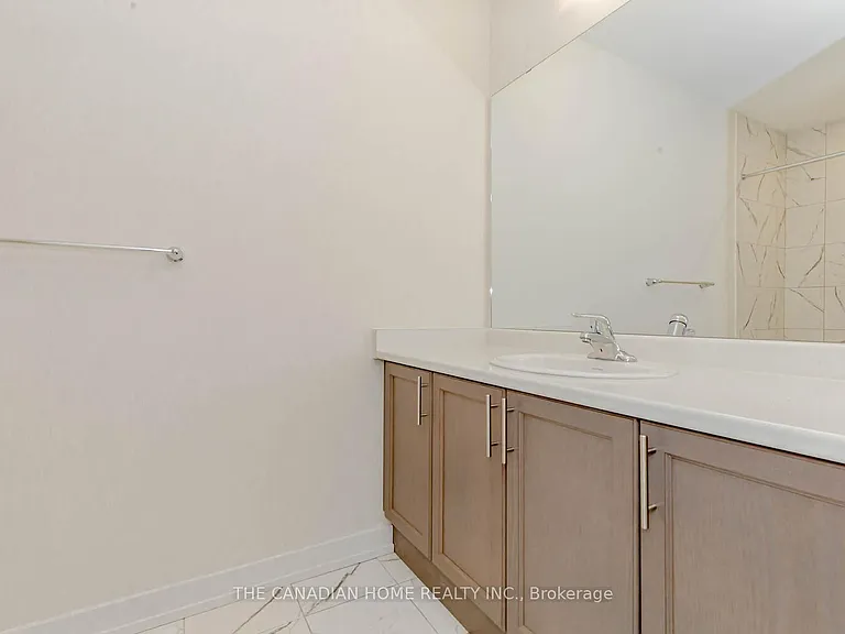 10 Sunflower Cres — Photo 39