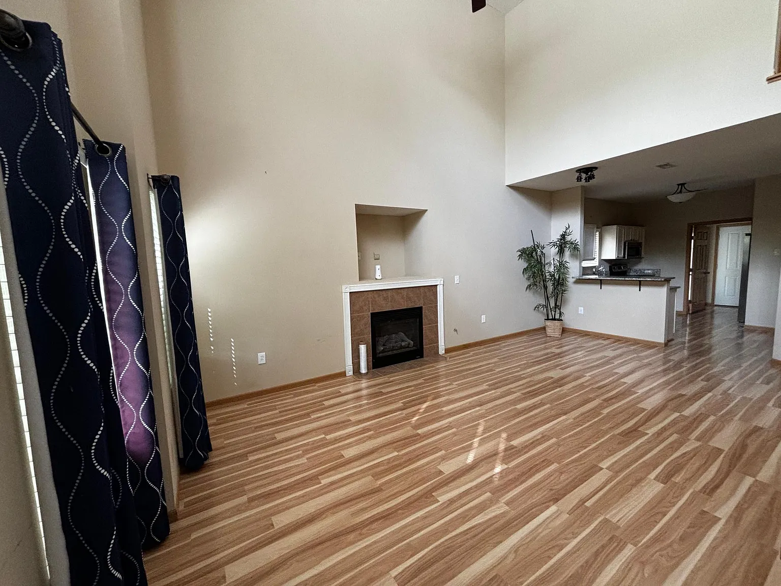 3 bed, 1648 sqft, $2,600 — Photo 4