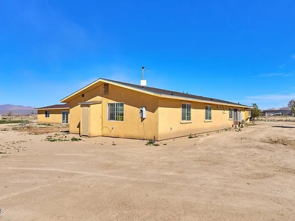 34804 Sunswept Dr, Lucerne Valley, CA 92356