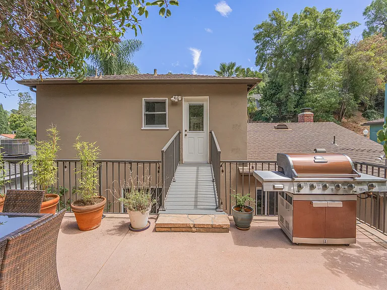 3831 Broadlawn Dr — Photo 34