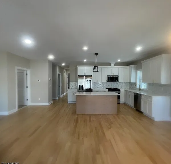 1297 Avy St — Photo 6