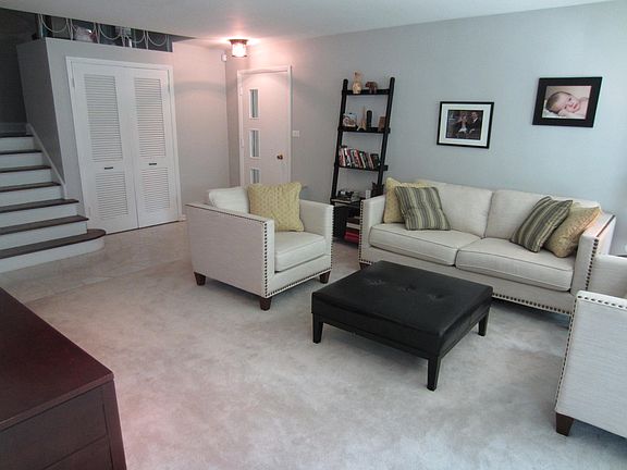 3rd image of 600 Lacrosse Ave