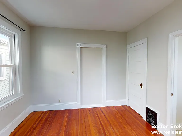30 Roseclair St #3 — Photo 17