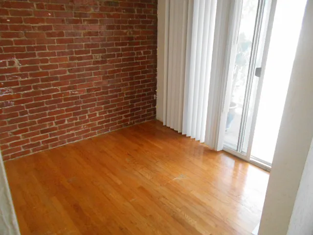 1 bed, 650 sqft, $2,100 — Photo 2