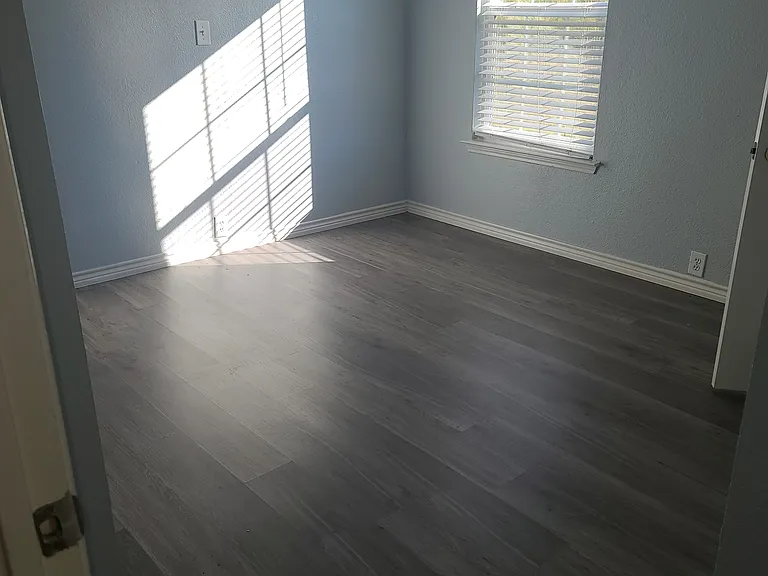 1101 Springcreek Dr — Photo 25