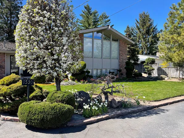 1530 N Astor Ct, East Wenatchee, WA 98802