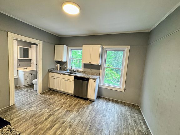 2nd image of 28 West St Floor 2