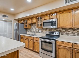 2002 E Pinon Dr, Tucson, AZ 85706
