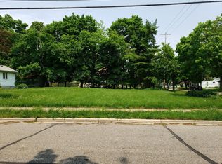 1421 E North St, Lansing, MI 48906