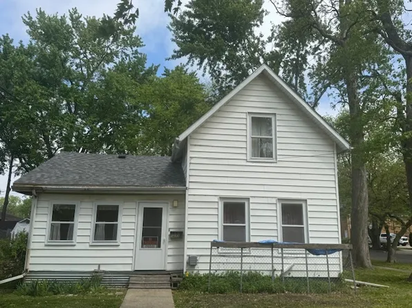 303 W Prairie St, Pontiac, IL 61764