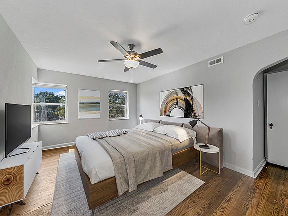 5th image of 6020 S Kingshighway Blvd #H2