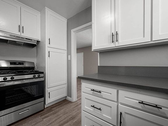3rd image of 3845 Potomac Ave #18A
