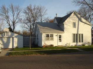312 Walnut St, Dawson, MN 56232