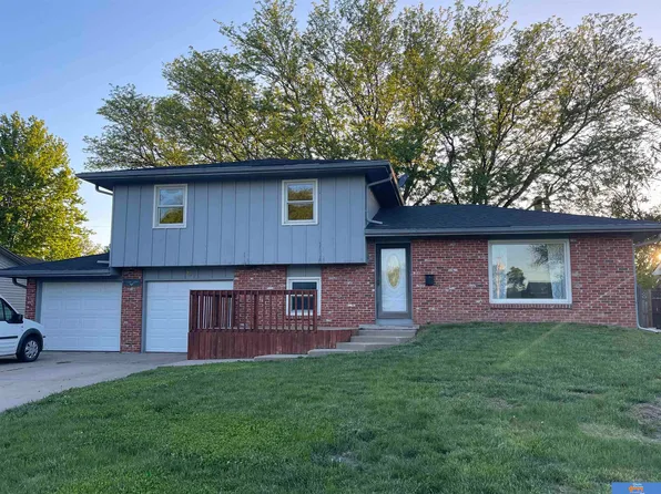 935 N 20th St, Beatrice, NE 68310