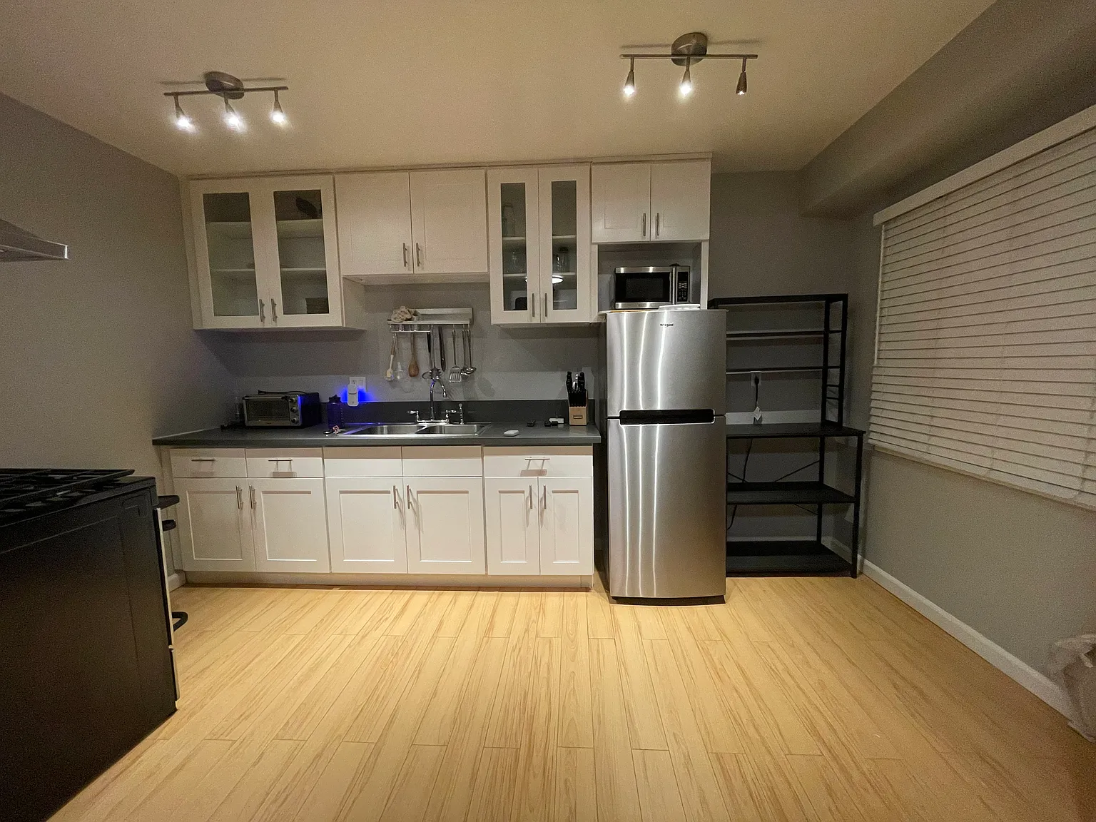 1 bed, 500 sqft, $1,650 — Photo 3