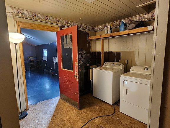 2nd image of 501 Blakely Camp Rd