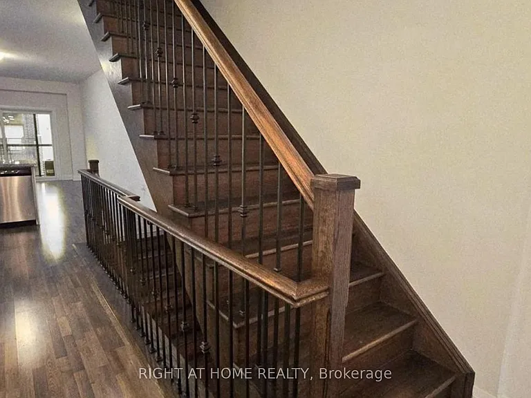 1758 Lawrence Ave W #1 — Photo 19