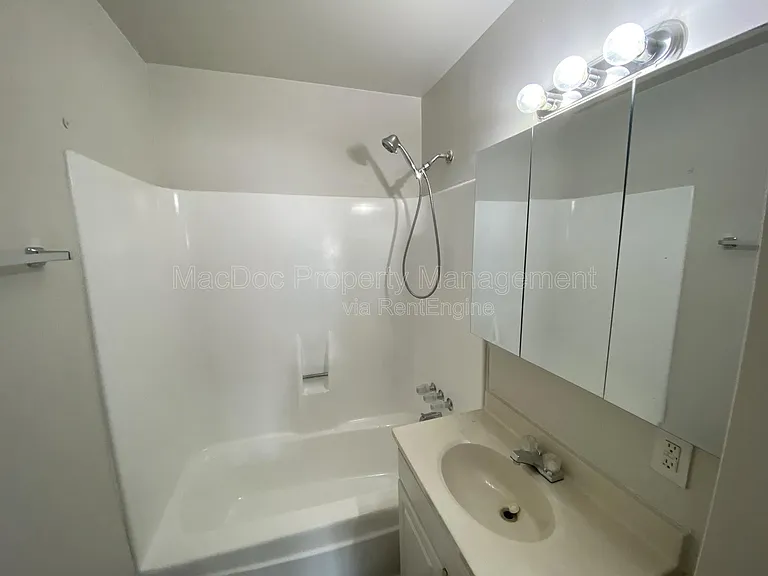 110 Hughey Ct — Photo 12