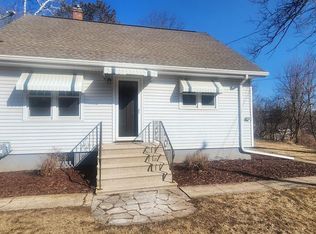 N1648 Madison St, Manchester, WI 53946