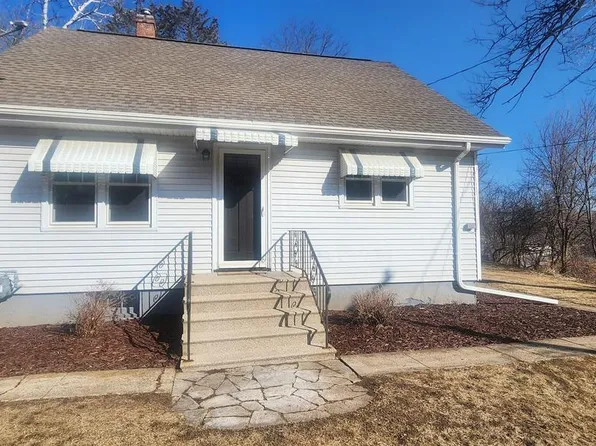 N1648 Madison Street, Markesan, WI 53946