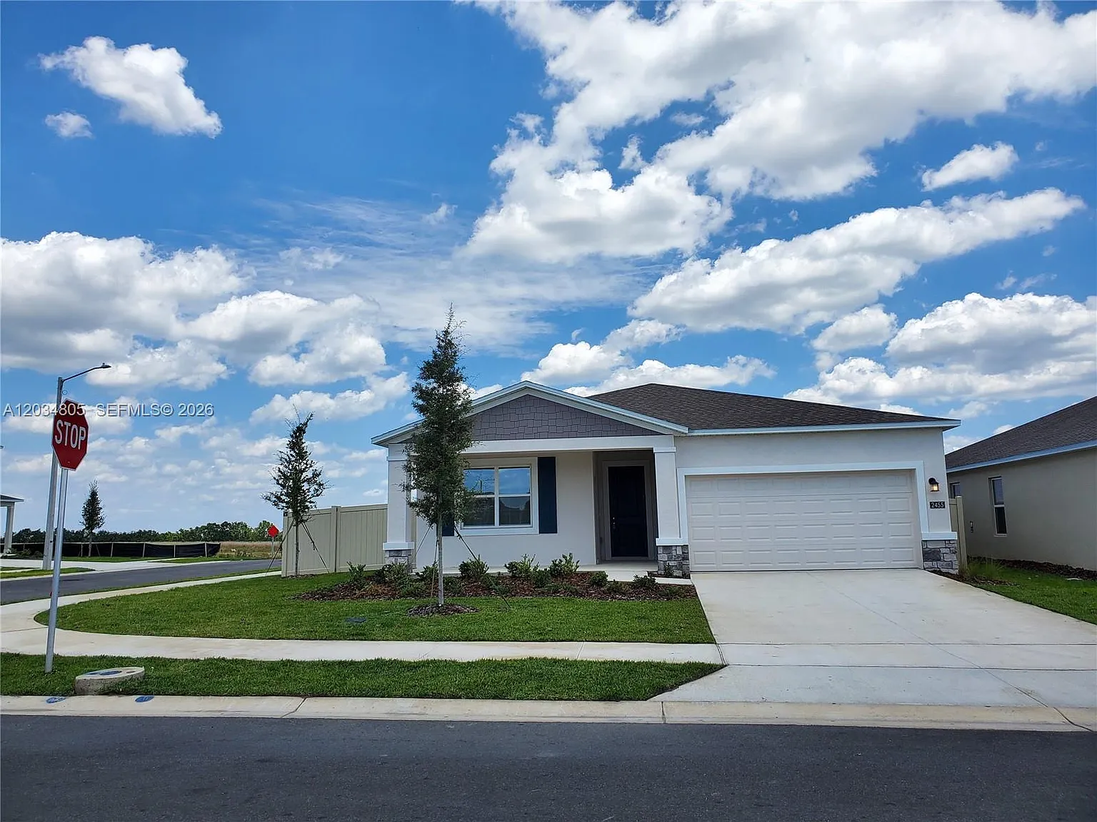 5 bed, 3.0 bath, $2,400 — Photo 2