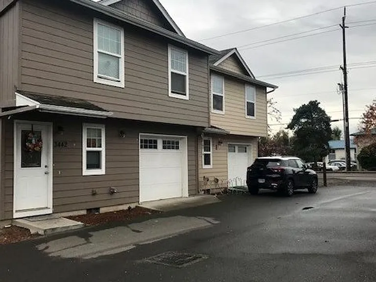 3440 Hawthorne Ave NE — Photo 19