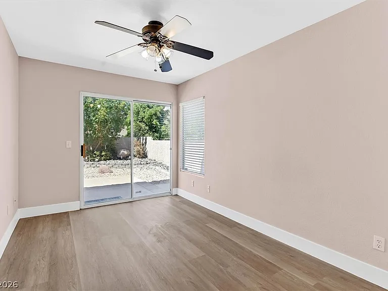 2704 Timber Crossing Ct — Photo 21