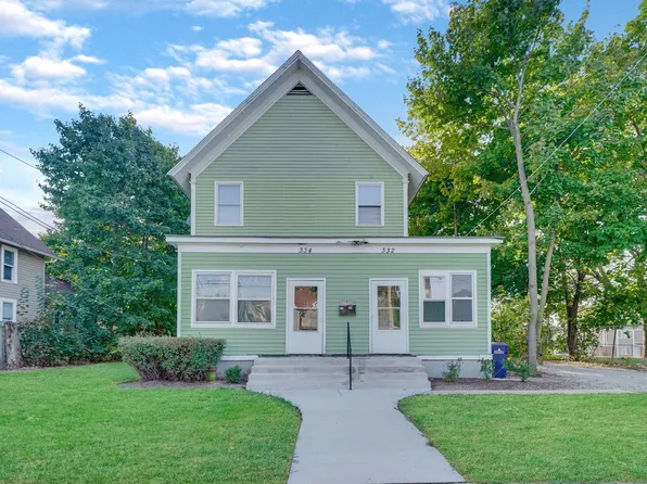 332 Saint Charles St, Elgin, IL 60120