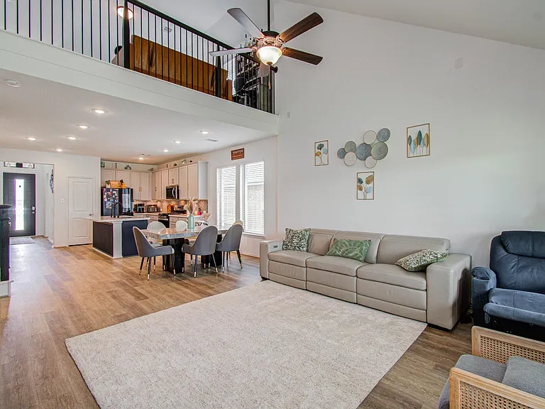 4722 Crest Hill Dr — Photo 22
