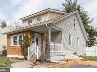 907 1st Ave, Croydon, PA 19021
