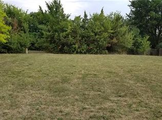 109 W Colleen Dr, Gardner, KS 66030