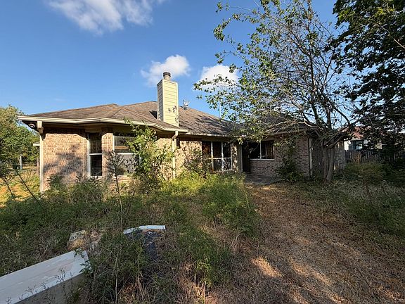 5th image of 1033 Theresa St