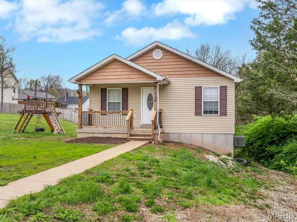 1036 Center St, Pacific, MO 63069