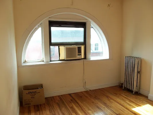 Rented by Picture Realty Inc. | media 18