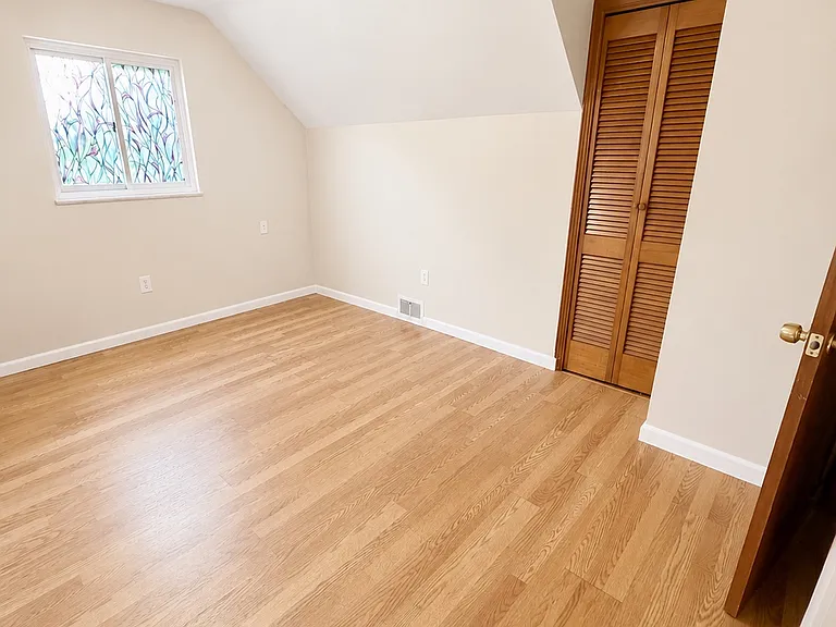 10135 Pearl Rd — Photo 11