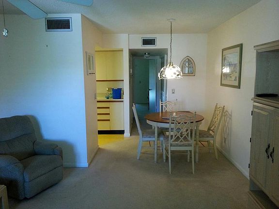5th image of 31 SW South River Dr APT 204