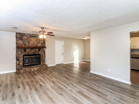 5th image of 2521 Wood Meadows Ct SW