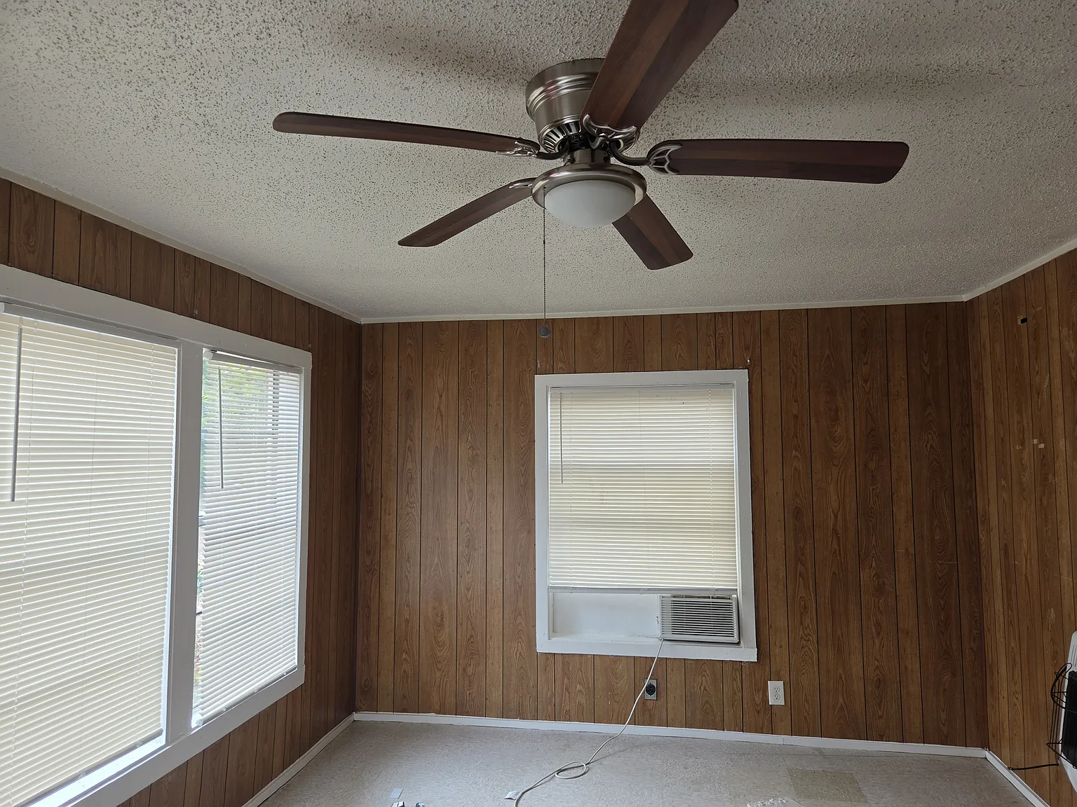 2514 S Maple Street — Photo 2